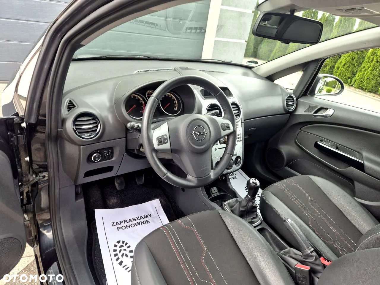 Opel Corsa 1.4 16V 150 Jahre - 15