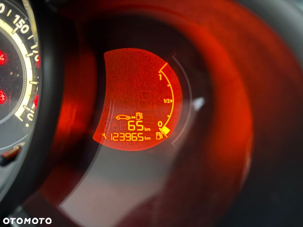 Citroën C3 Pure Tech 82 SHINE - 9