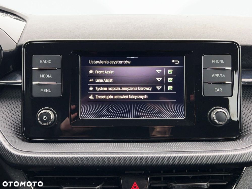 Skoda Fabia 1.0 TSI Active - 25