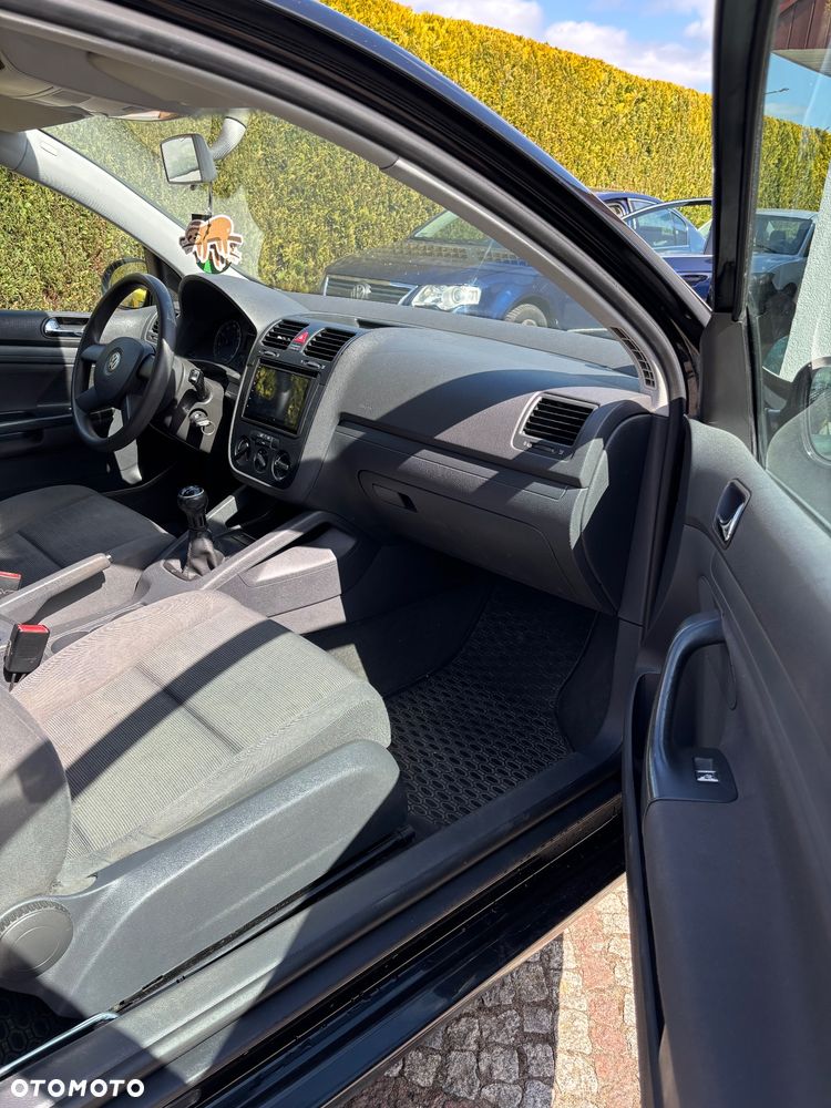 Volkswagen Golf 1.6 FSI Goal - 10