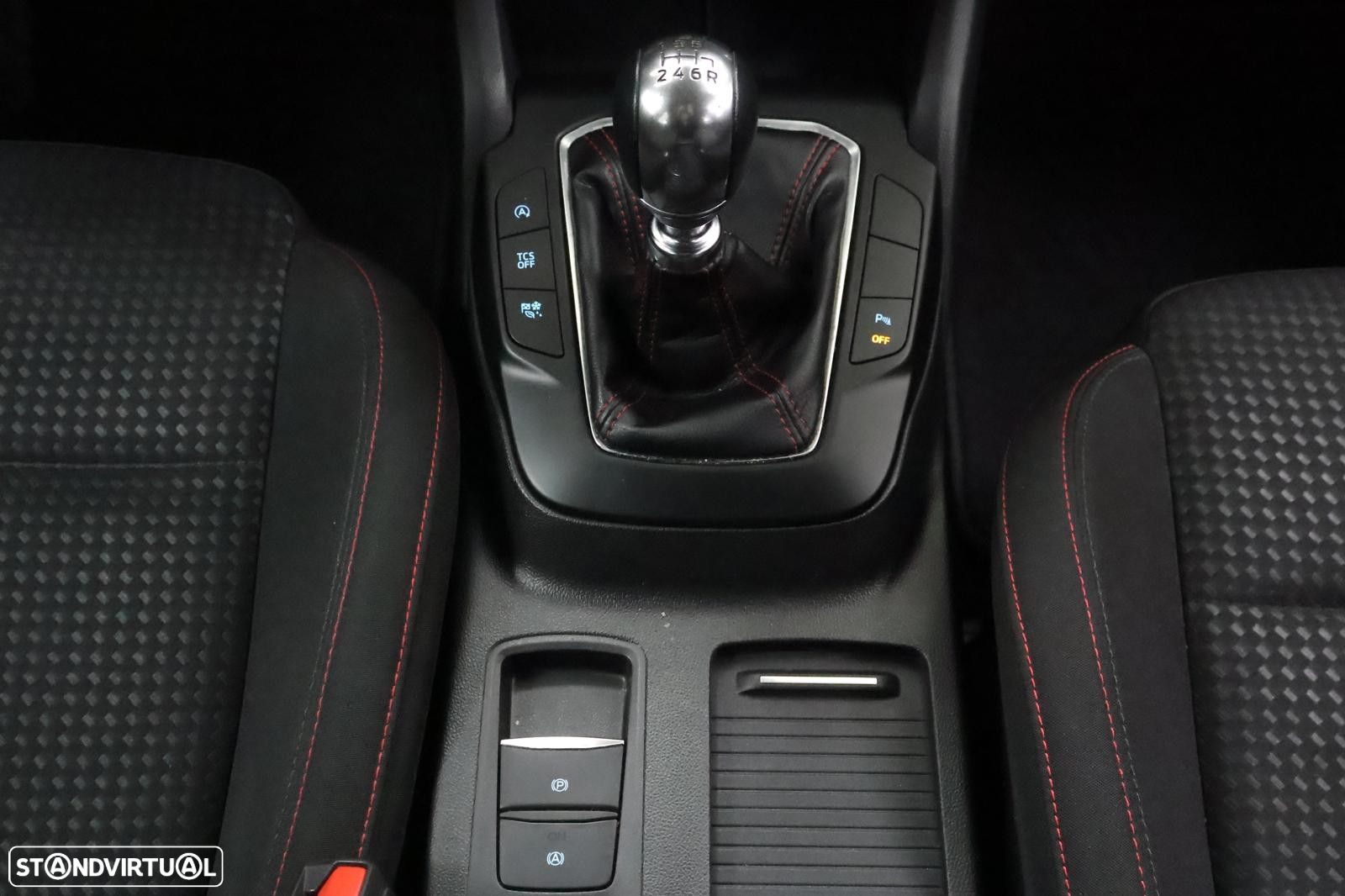 Ford Focus SW 1.0 EcoBoost MHEV ST-Line - 24