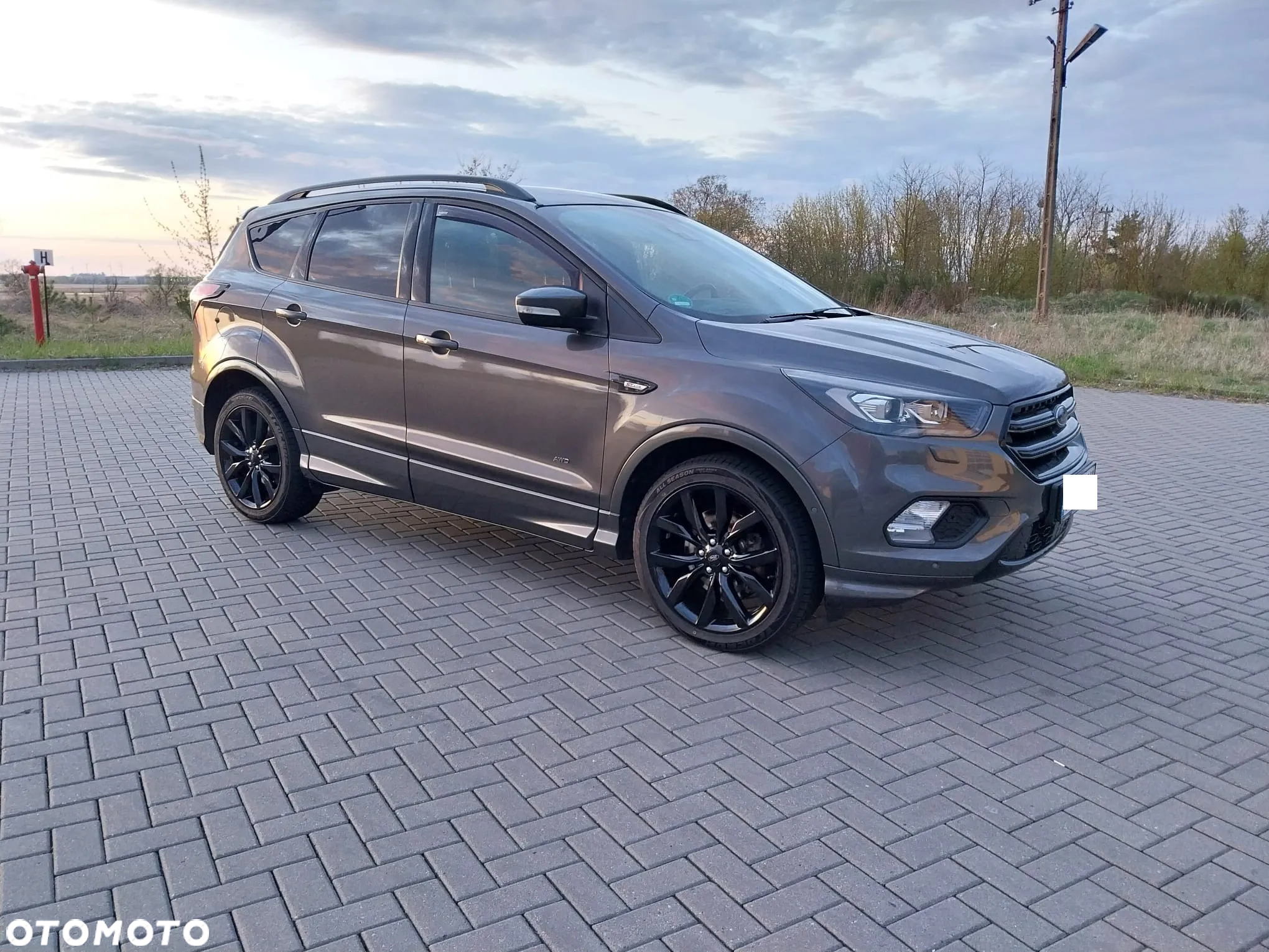 Ford Kuga 1.5 EcoBoost 4x4 ST-Line - 2