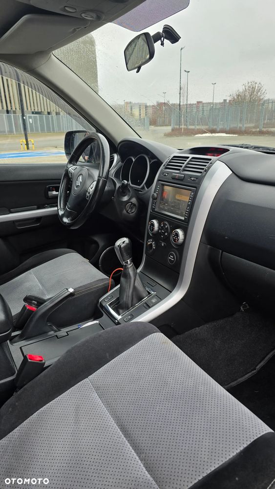 Suzuki Grand Vitara 1.9 DDiS Club DPF - 14
