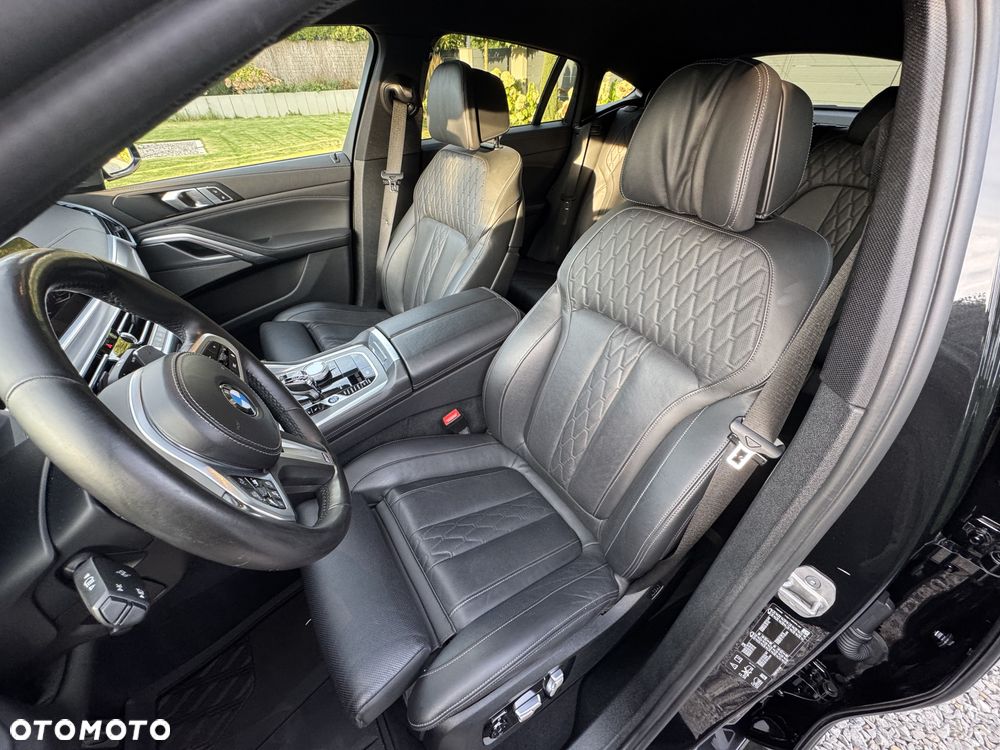 BMW X6 xDrive30d mHEV - 22