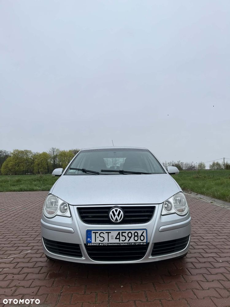 Volkswagen Polo 1.4 16V Comfortline - 1
