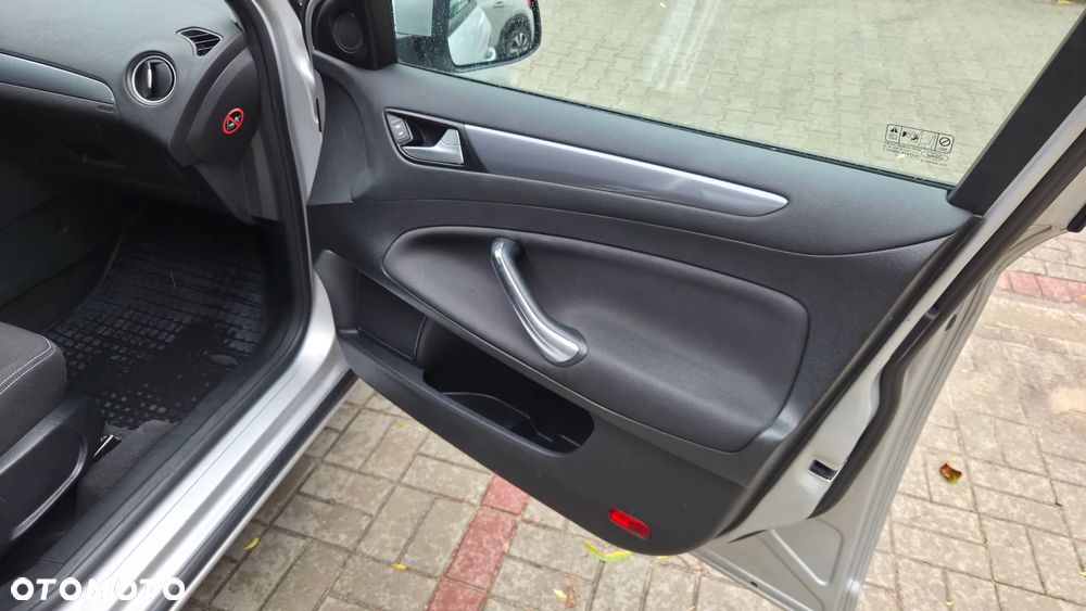 Ford Mondeo 2.0 TDCi Trend - 23