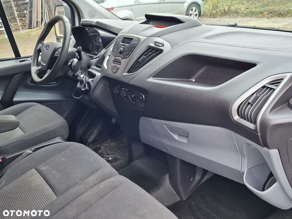 Ford Transit Custom - 19