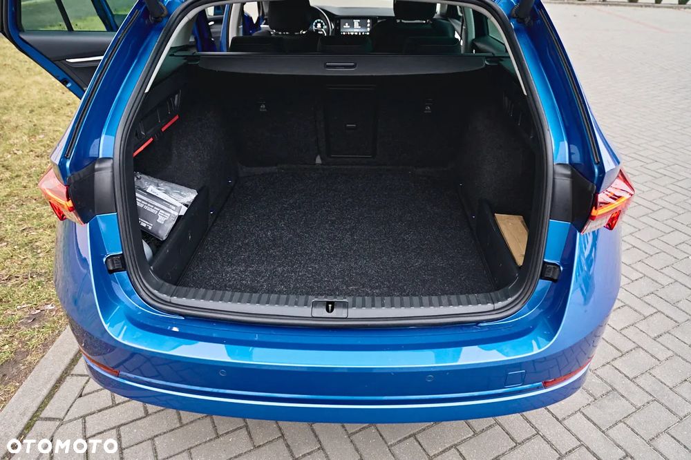 Skoda Octavia 2.0 TDI Style DSG - 39