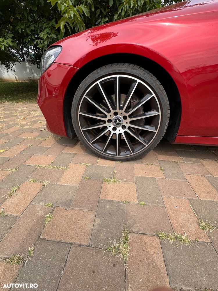 Mercedes-Benz E - 4