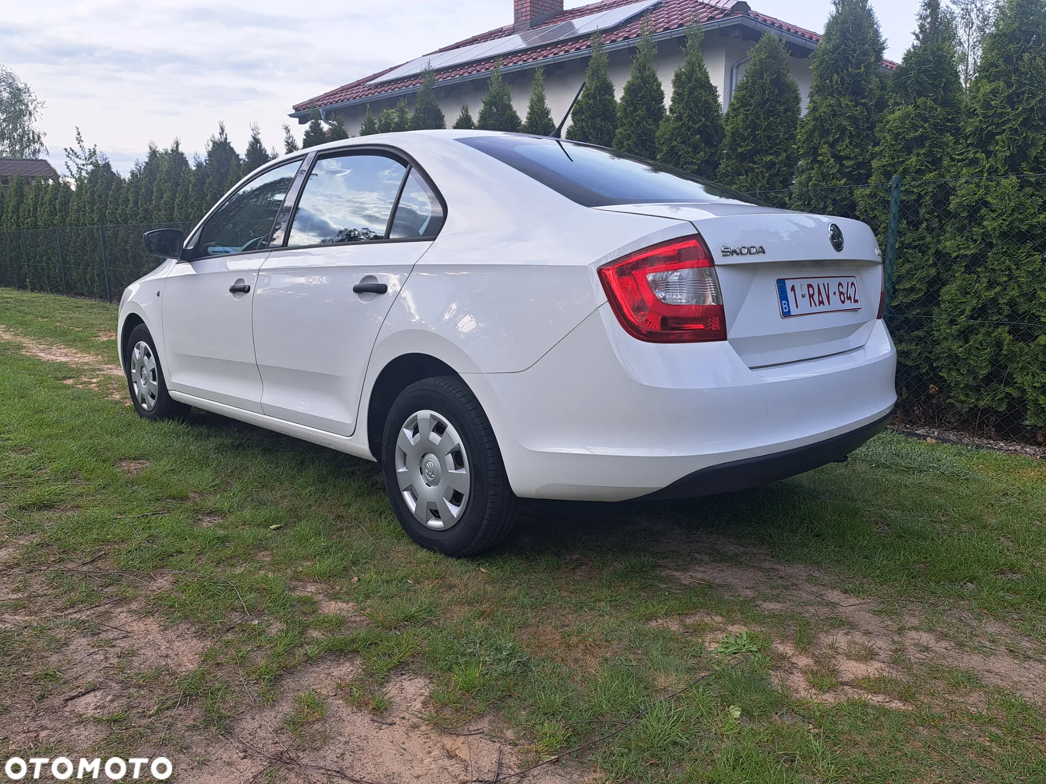 Skoda RAPID 1.2 MPI Ambition - 3
