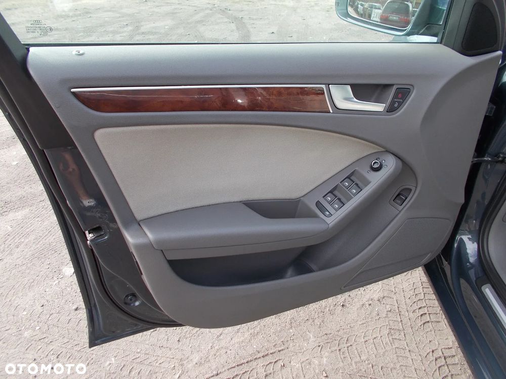 Audi A4 Avant 2.0 TDI Multitronic - 22