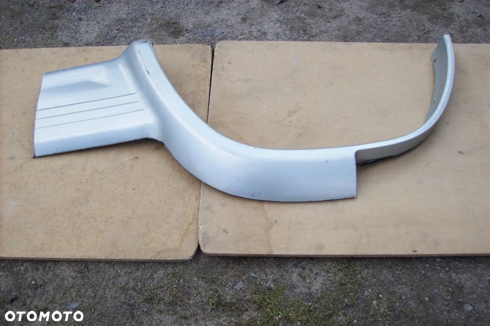 LISTWA NAKŁADKA L.TYŁ MITSUBISHI PAJER II 5DRZWI - 3