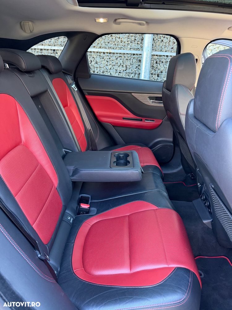 Jaguar F-Pace 30d AWD R-Sport - 15