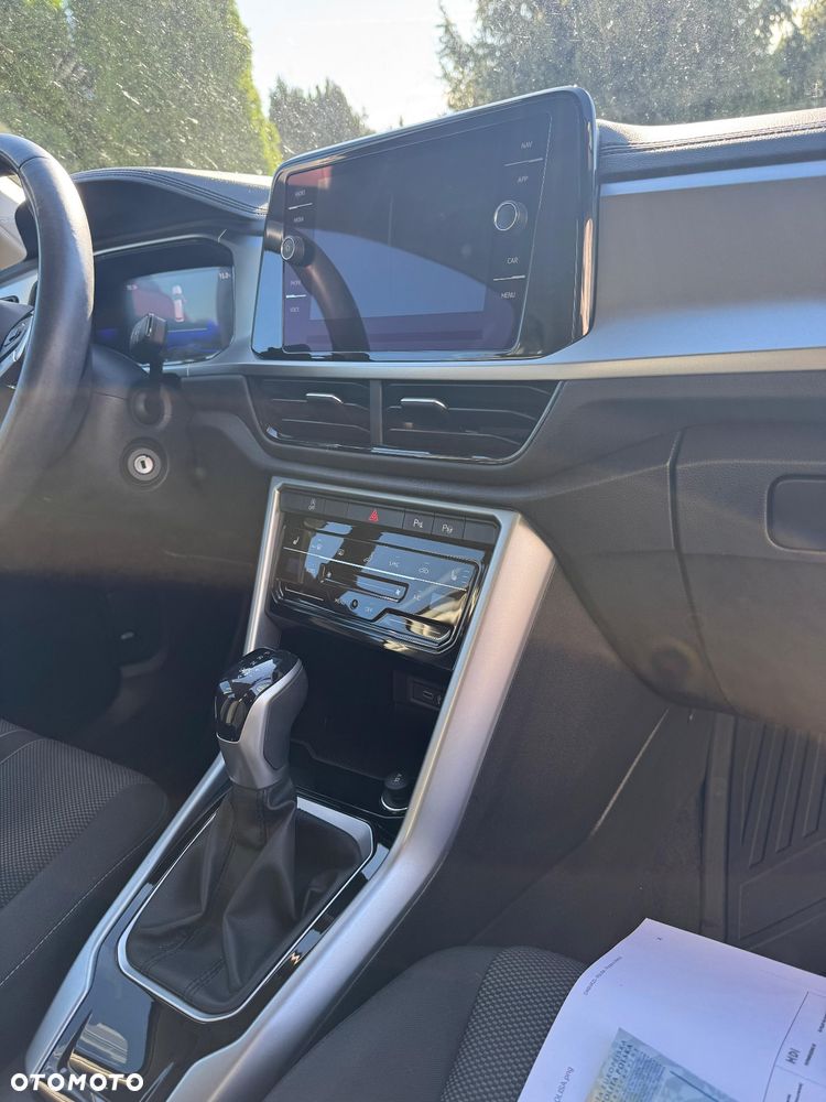 Volkswagen T-Roc - 16