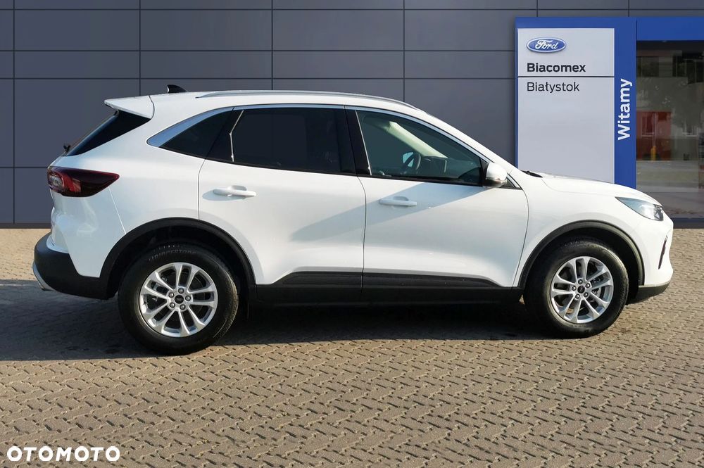 Ford Kuga ver-2-5-fhev-fwd-titanium - 8