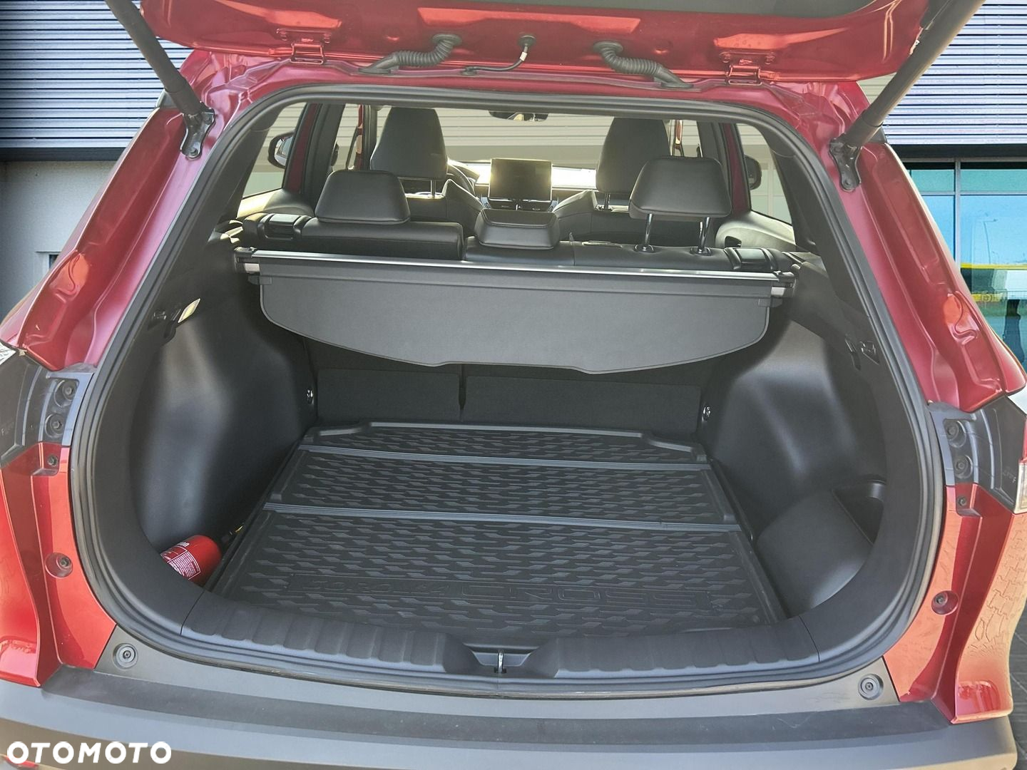 Toyota Corolla Cross 2.0 Hybrid Executive AWD - 13