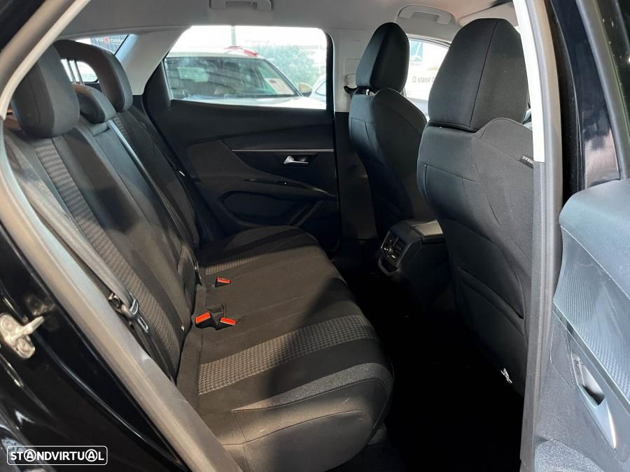 Peugeot 3008 PureTech 130 Stop & Start GPF EAT8 Active Business-Pack - 21