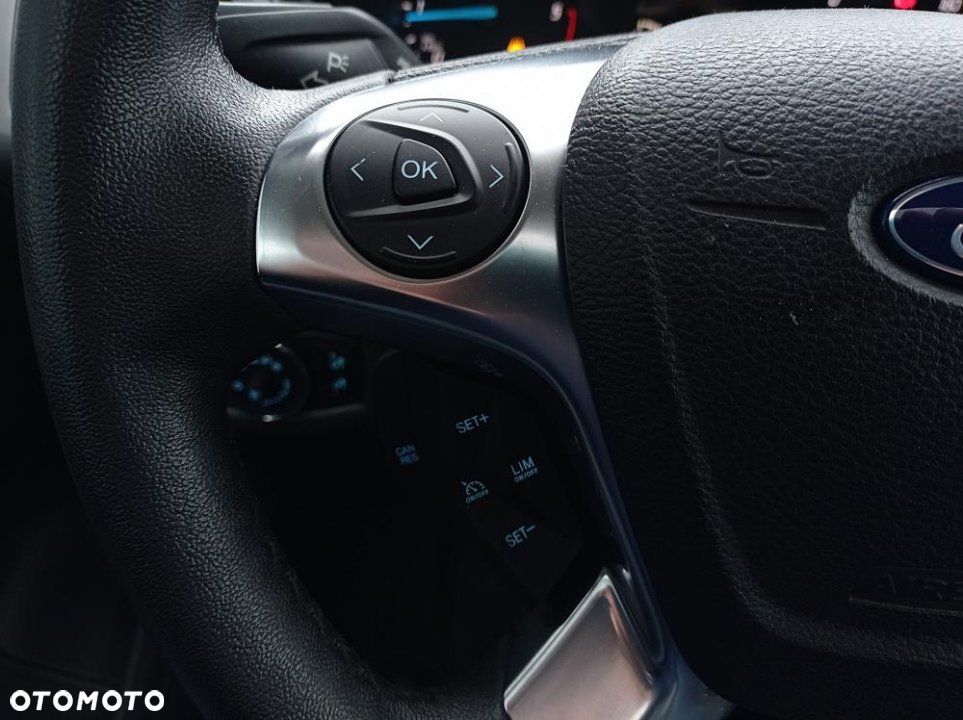 Ford Tourneo Connect - 23