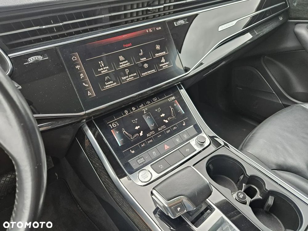 Audi Q7 - 10