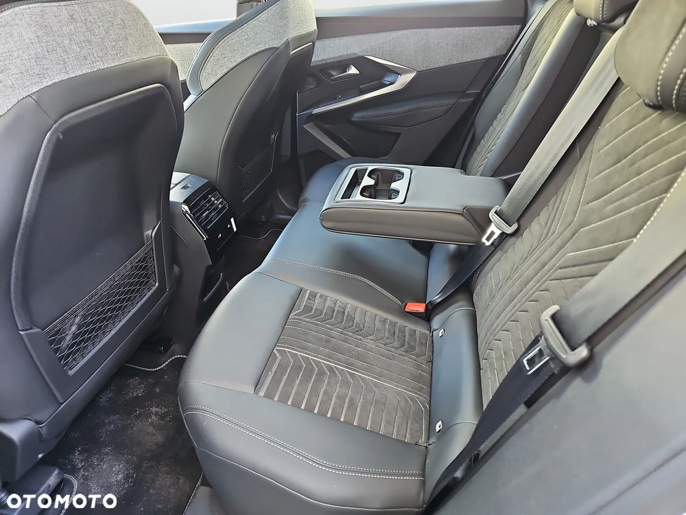 Peugeot 3008 1.2 PureTech mHEV GT S&S e-DCS6 - 26