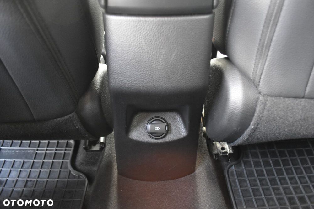 Kia Stonic 1.2 L Business Line - 29