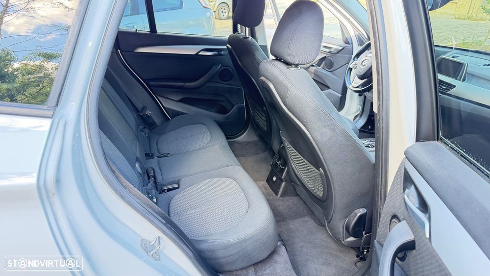 BMW X1 16 d sDrive Line Sport - 31
