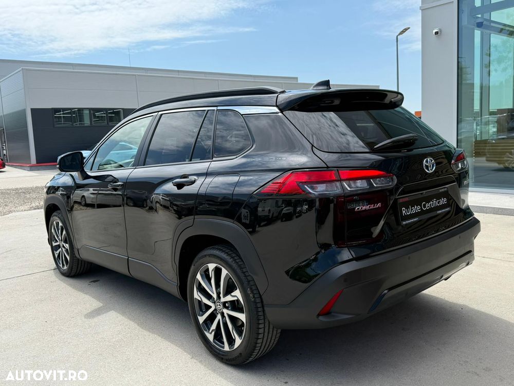 Toyota Corolla Cross - 8