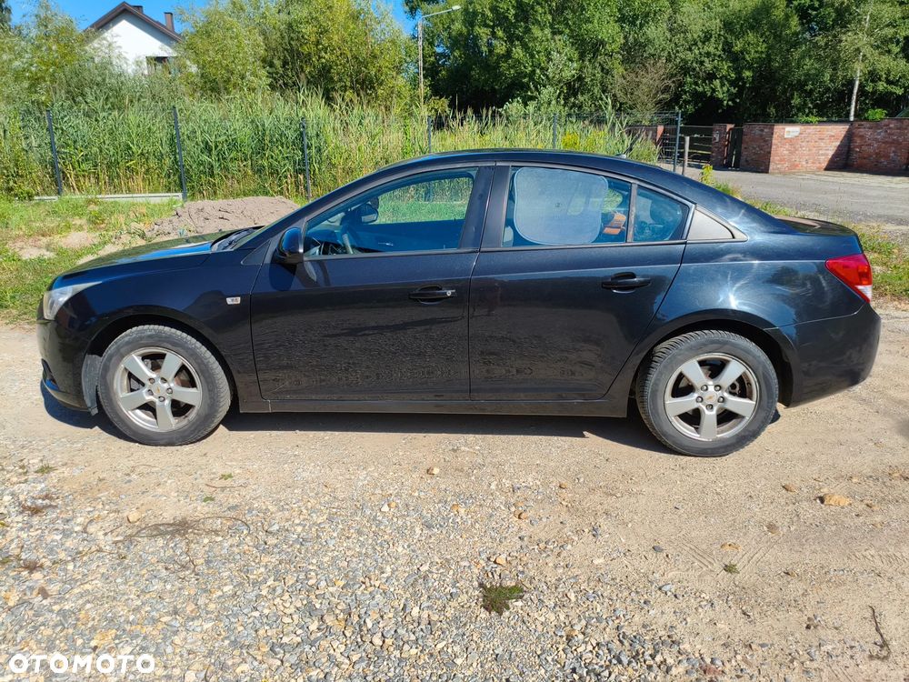 Chevrolet Cruze 1.6 - 3