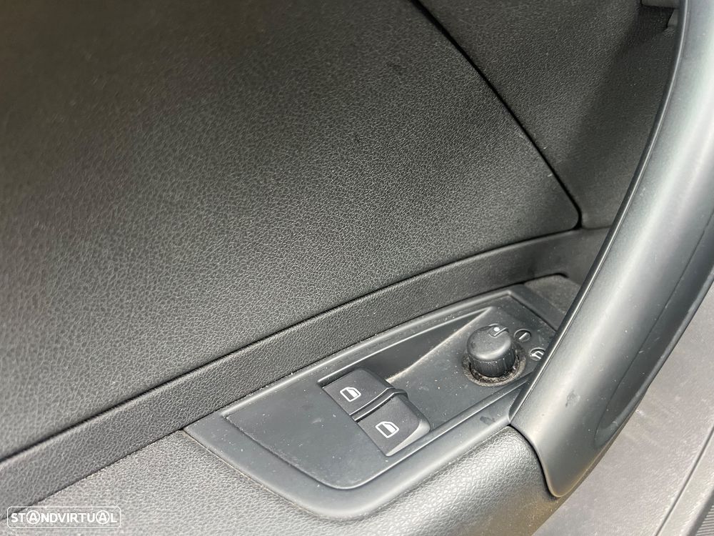 Audi A1 1.6 TDI S line edition - 16