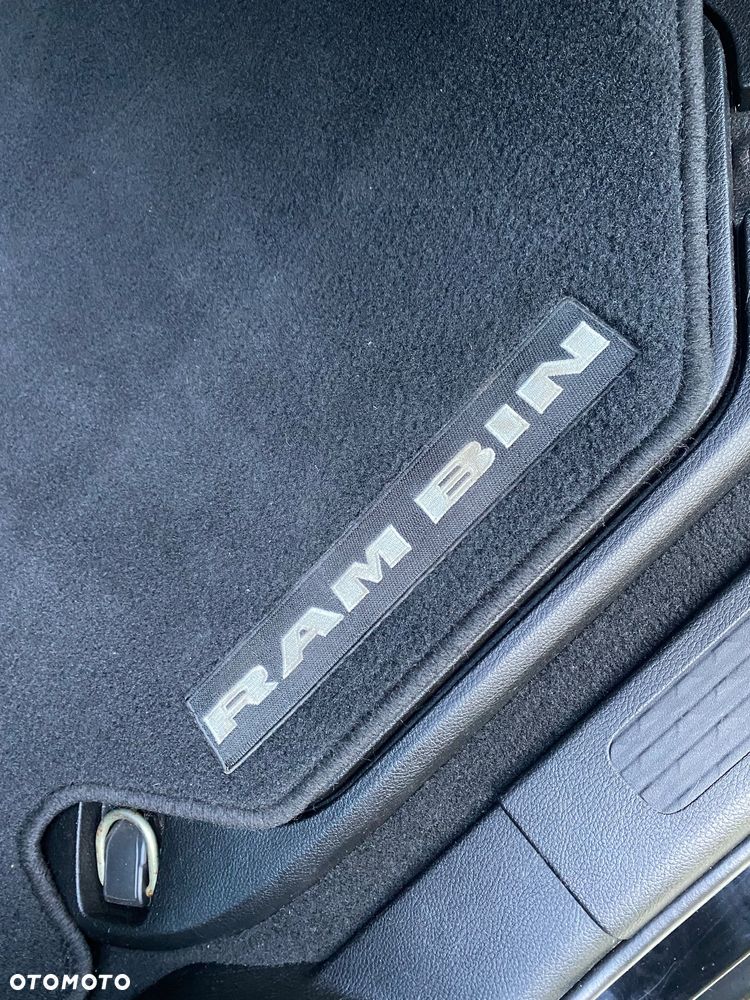 RAM 1500 - 26