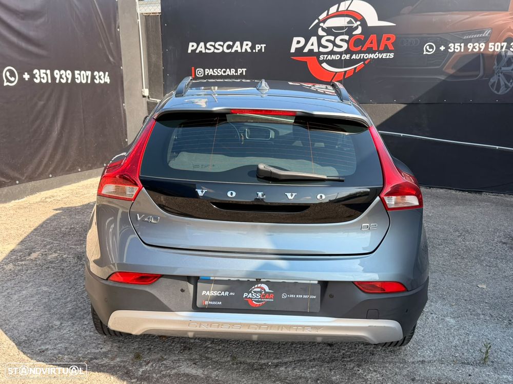 Volvo V40 2.0 D2 Momentum - 11