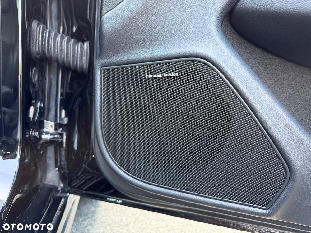 Mercedes-Benz Klasa C 63 AMG AMG SPEEDSHIFT MCT - 23