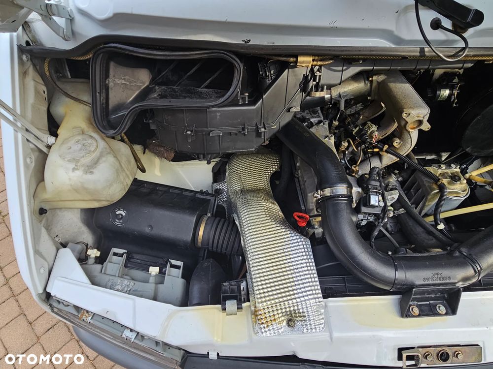 Mercedes-Benz Sprinter 412 D Kontener/Izoterma 3.70 M ! Bez Korozji ! - 21