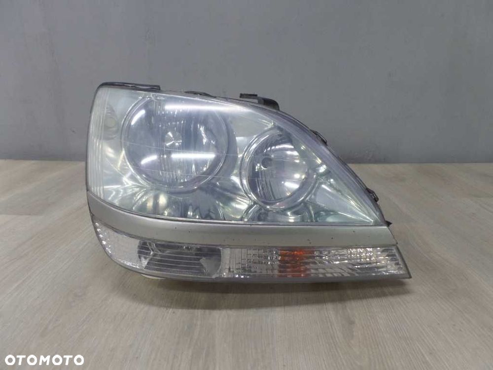 LEXUS RX 300 330 LIFT 99-03 LAMPA PRZOD PRAWA UK - 2