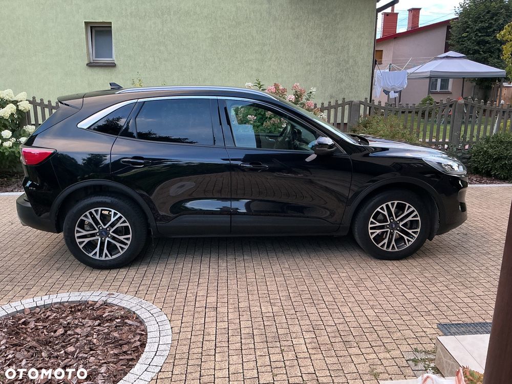 Ford Kuga - 10