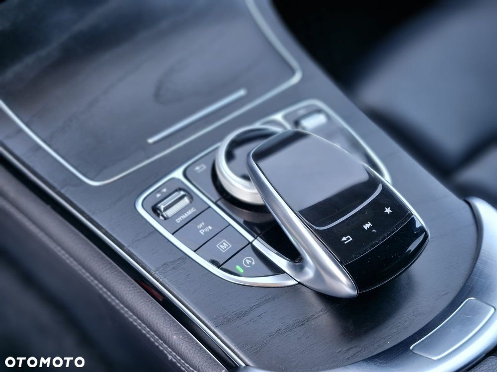 Mercedes-Benz GLC - 29