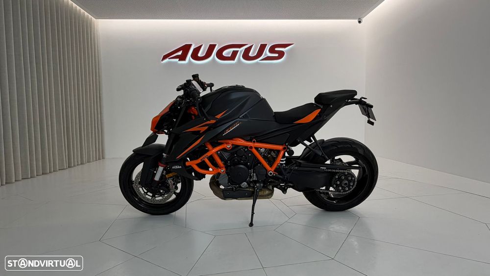 KTM 1390 Super Duke R - 2