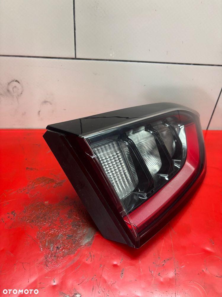 JEEP CHEROKEE KL LIFT 2019- LAMPA LEWY TYL W KLAPE USA - 2