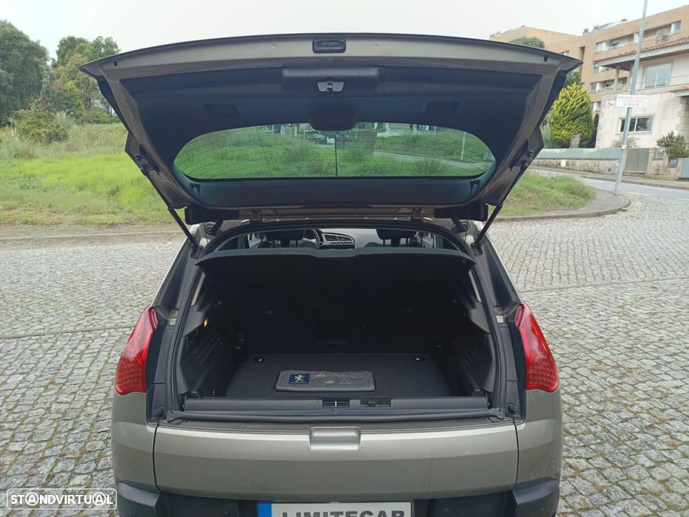Peugeot 3008 1.6 HDi Premium - 11