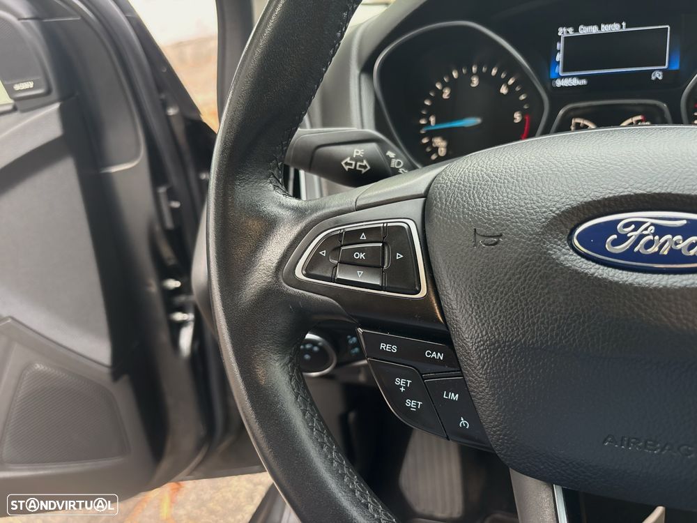 Ford Focus SW 1.5 TDCi Titanium - 32