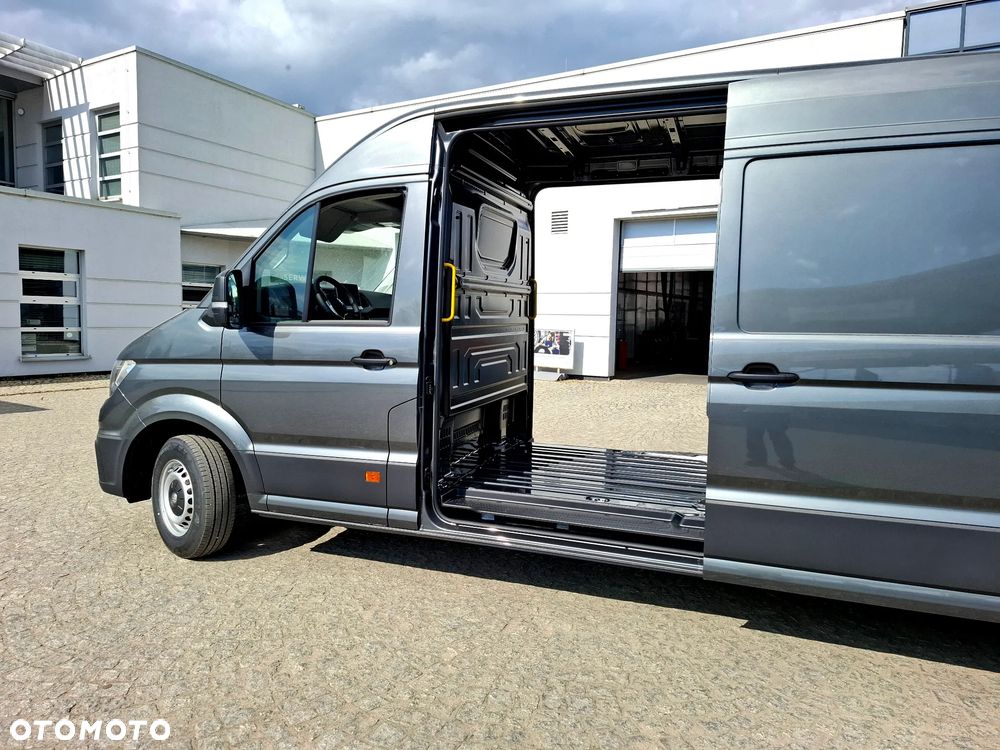 Volkswagen Crafter - 2