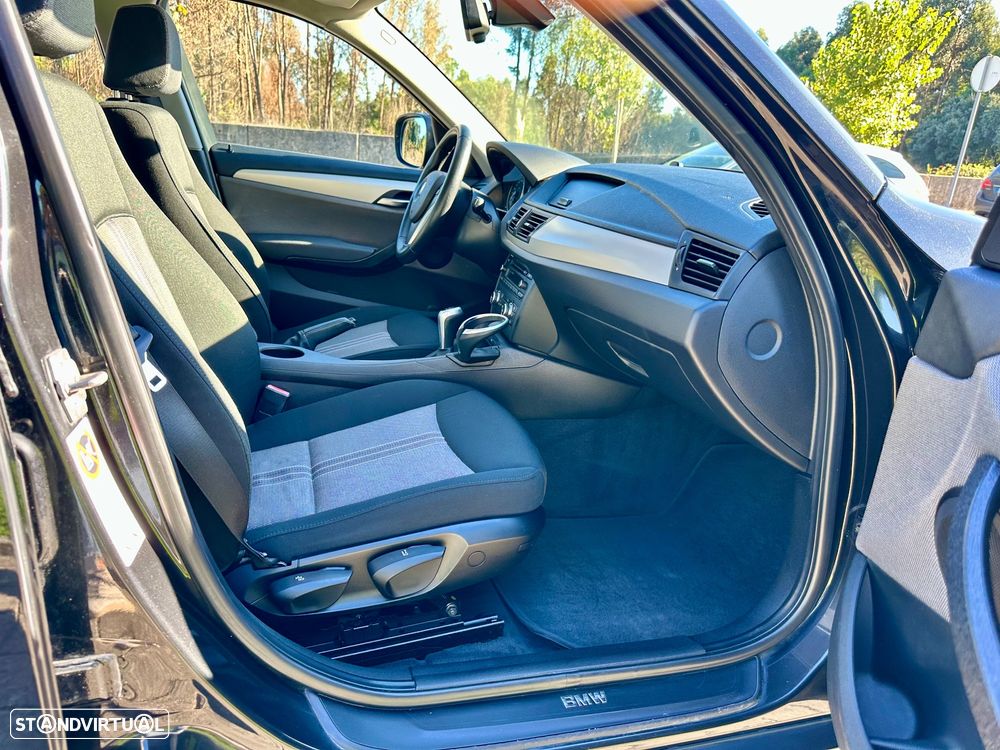 BMW X1 18 d sDrive - 28