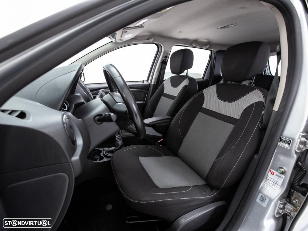 Dacia Duster — fotografia 7