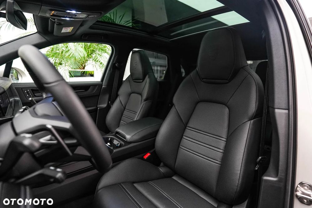 Porsche Cayenne Standard - 10