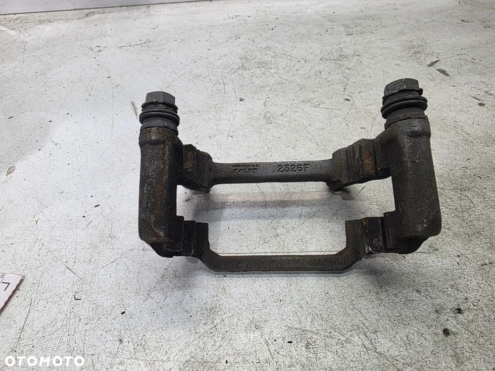 JARZMO ZACISKU HAMULCOWEGO TYŁ AUDI A4 A5 Q5 POD TARCZE 330 MM 8107-2326F - 8