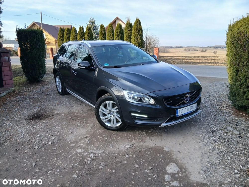 Volvo V60 D3 Summum - 1