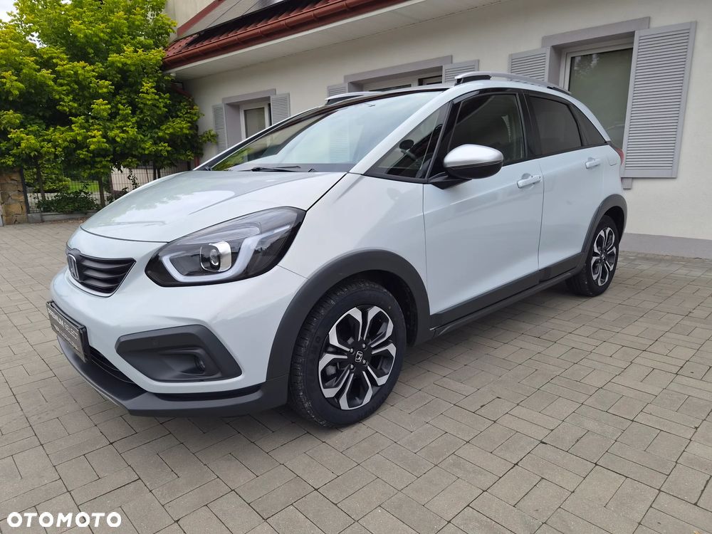 Honda Jazz 1.5 i-MMD Executive Crosstar - 1