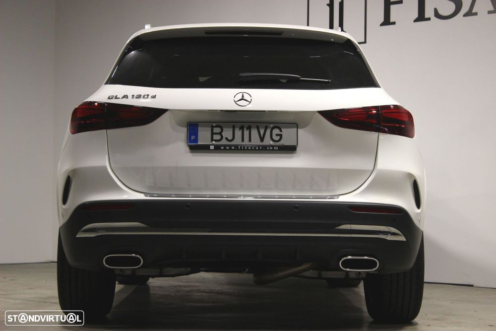 Mercedes-Benz GLA 180 d AMG Line - 8