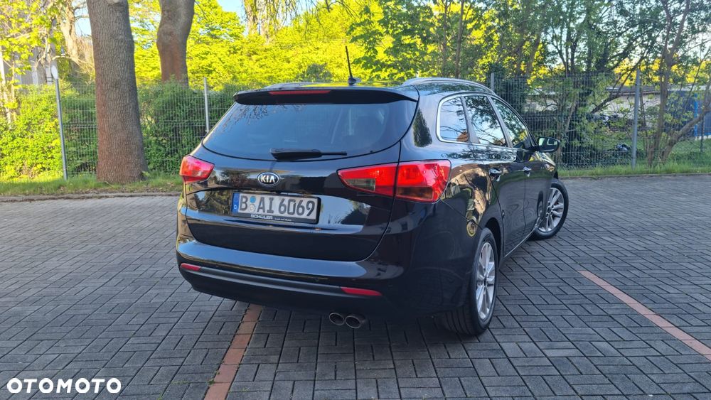 Kia Ceed 1.6 CRDi 136 ISG Spirit - 7