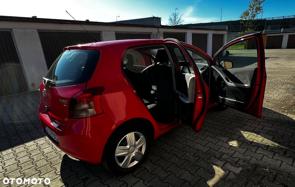 Toyota Yaris 1.4 D-4D Luna - 9